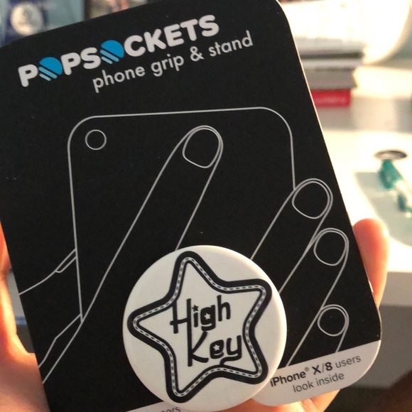 High Key Accessories Rare Emma Chamberlain Popsocket Poshmark